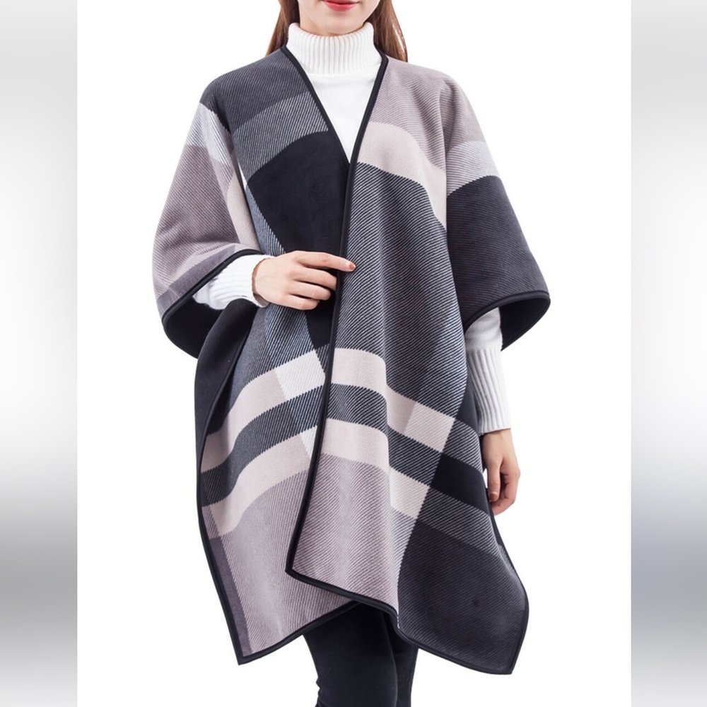 IKE BEHAR Women’s Black Grey Tan Fleece Reversible Fashion Wrap Poncho OS‎